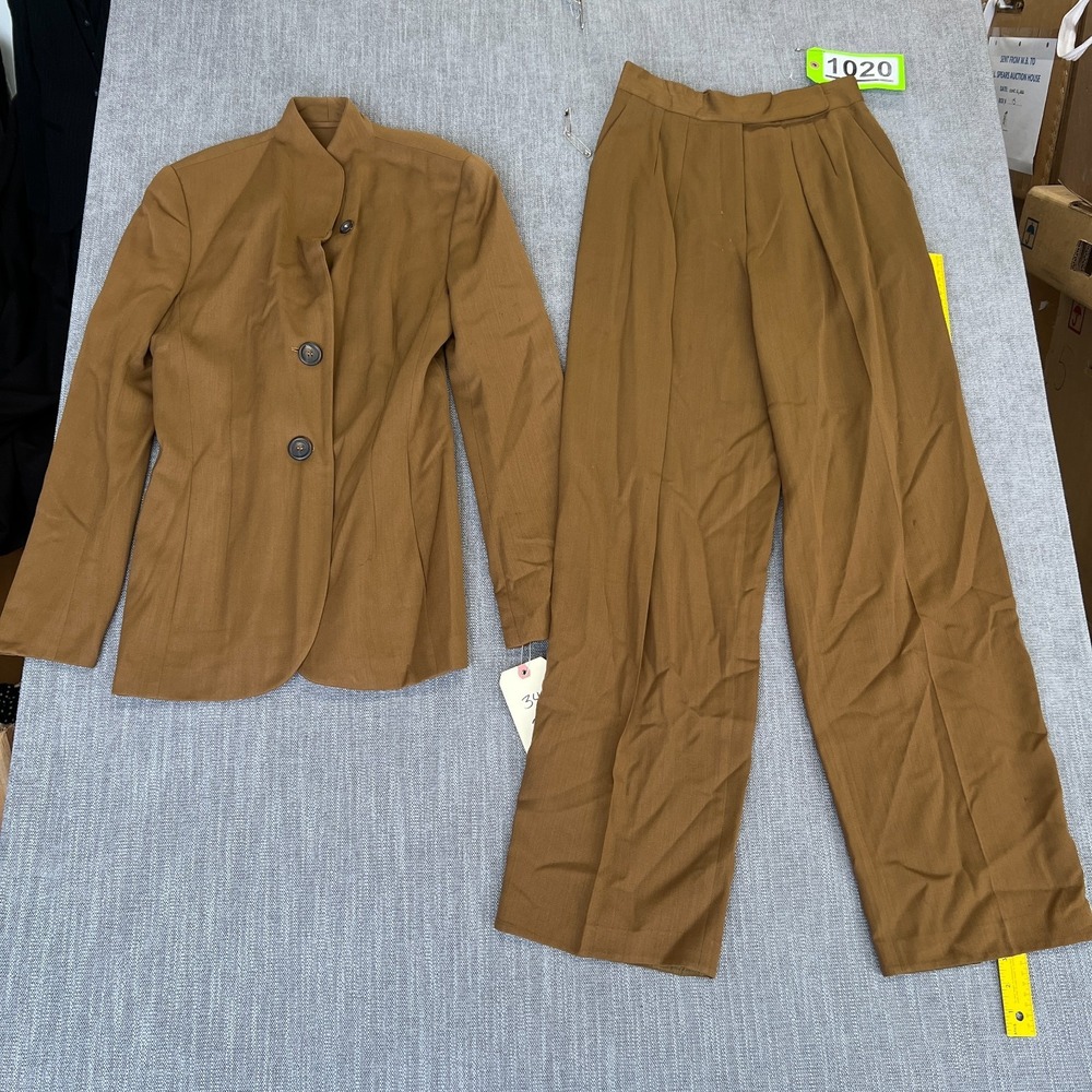 Vintage Laurel 2-Piece Blazer & Pants Suit Set Womens 38 Brown Quiet Luxury Chic